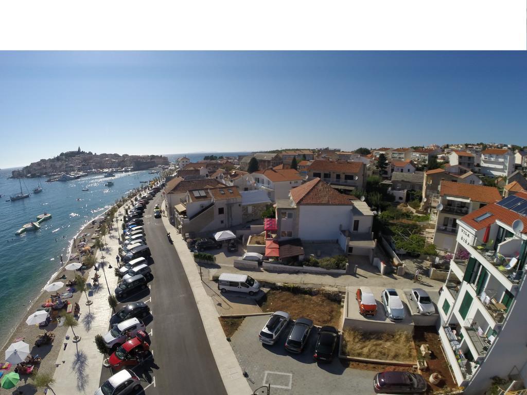 Beachfront Apartments Villa Sisa Primošten Eksteriør billede