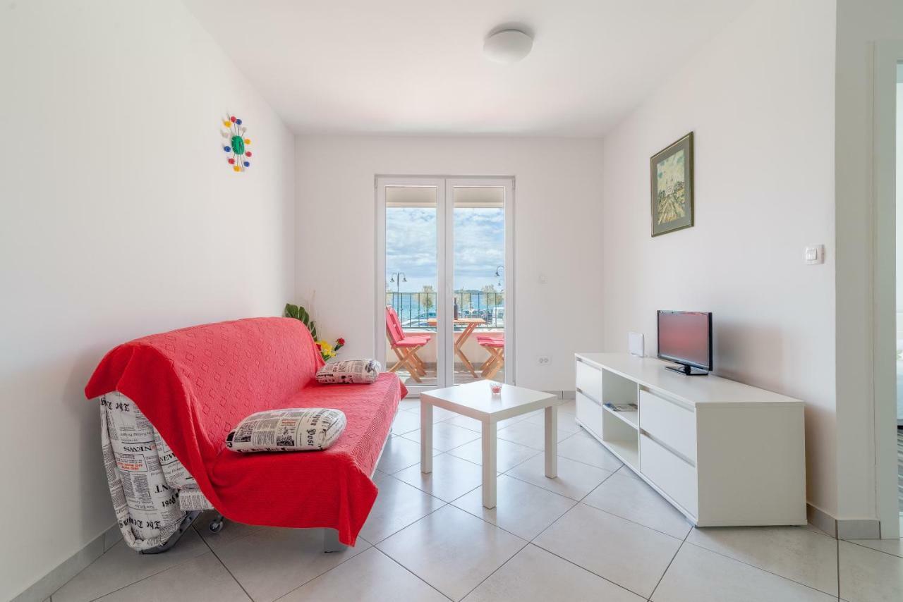 Beachfront Apartments Villa Sisa Primošten Eksteriør billede