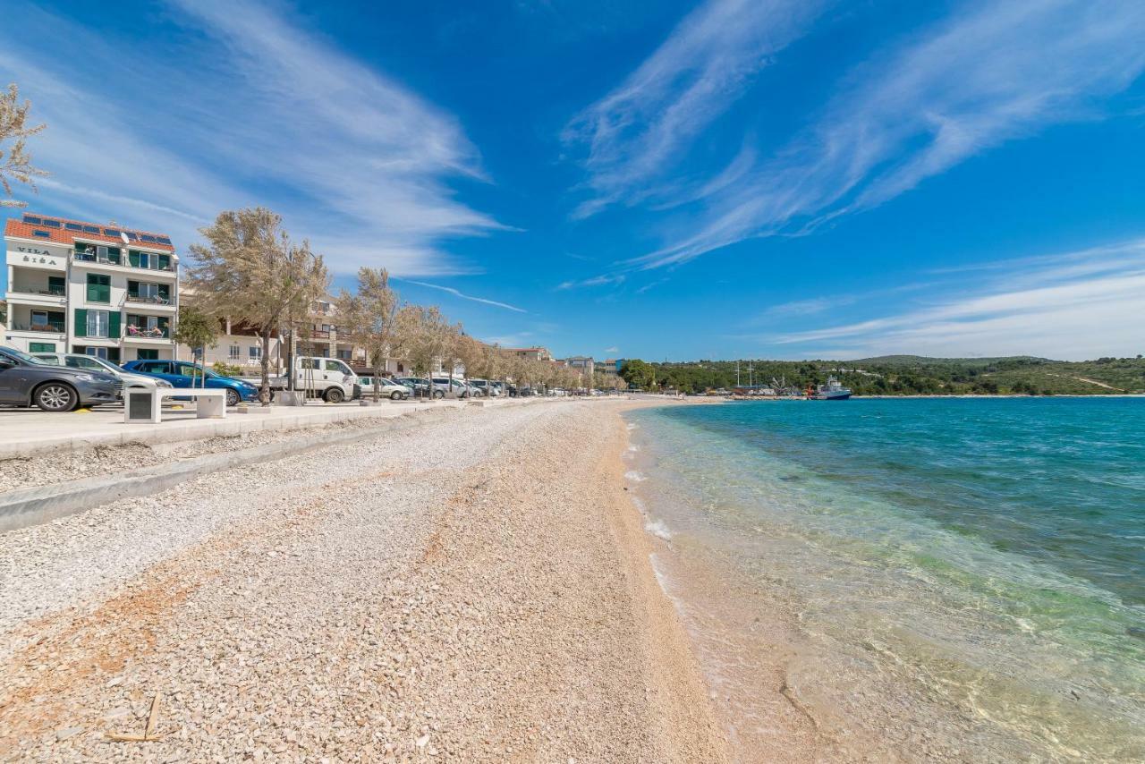 Beachfront Apartments Villa Sisa Primošten Eksteriør billede